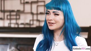 Black lesbo teaching large boobs white roommate how to squirt