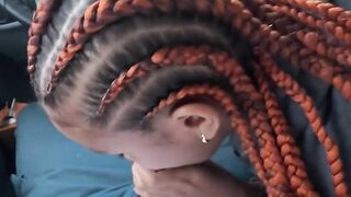 Riesgo en público dentro de un coche - pareja