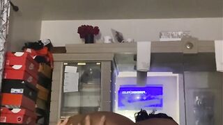 A Nice Wench Merits an Butt Massage