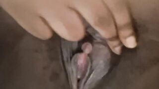 Unshaved Vagina Pissy in the Shower