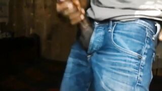 BOY CLIMAX...SOLO MALE JERKING OFF AND SHAKING INTENSIVE CLIMAX