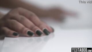 Large breasts curvy black mother I'd like to fuck turns into a sexually excited devil and devours 2 large cocks