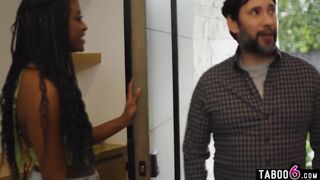 Black mother I'd like to fuck gal not impressed by her siblings boyfriend who tried to screw her