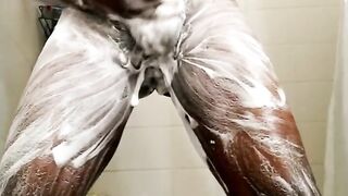 Mr Showtime69 keeps a clean Large Ebony Weenie for u Ladies