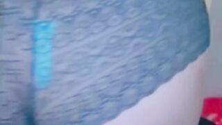 Large Butt Stepsister Disrobe to Play with Constricted Twat in the Shower????