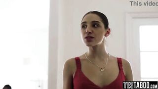 Curvy small breathtaking mother I'd like to fuck seduces and bangs BBC guy from her gym