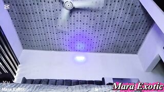 Black big beautiful woman Model Mara Exotic got that soaked Hips and Creamy Twat