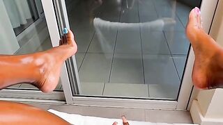 Cleaning up my curtain wall with my Squirt(Outside)
