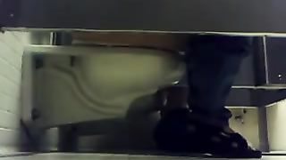 college girls toilet spy