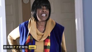 Cute Ebony teen Teanna Trump doesnt mind the color as long as it - Brazzers