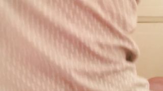 Booty shaking in the bathroom