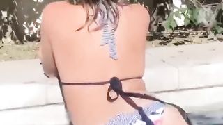 Gabbie Hanna and Friend Twerk in Instagram Story