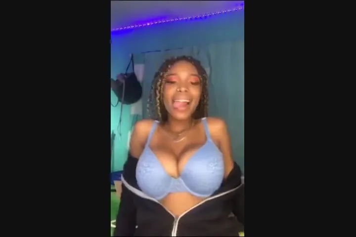 Free Cute big boob teen boobs out Porn Video - Ebony 8