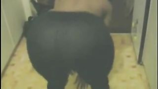 Huge ass ebony bbw amateur