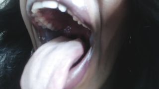 Candis Banks has a Huge Black Mouth