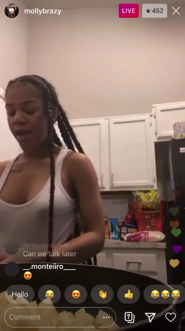 Hard Ebony Nipples - Free Molly Brazzy Nipples Hard while Cooking on IG Live! Porn Video - Ebony  8
