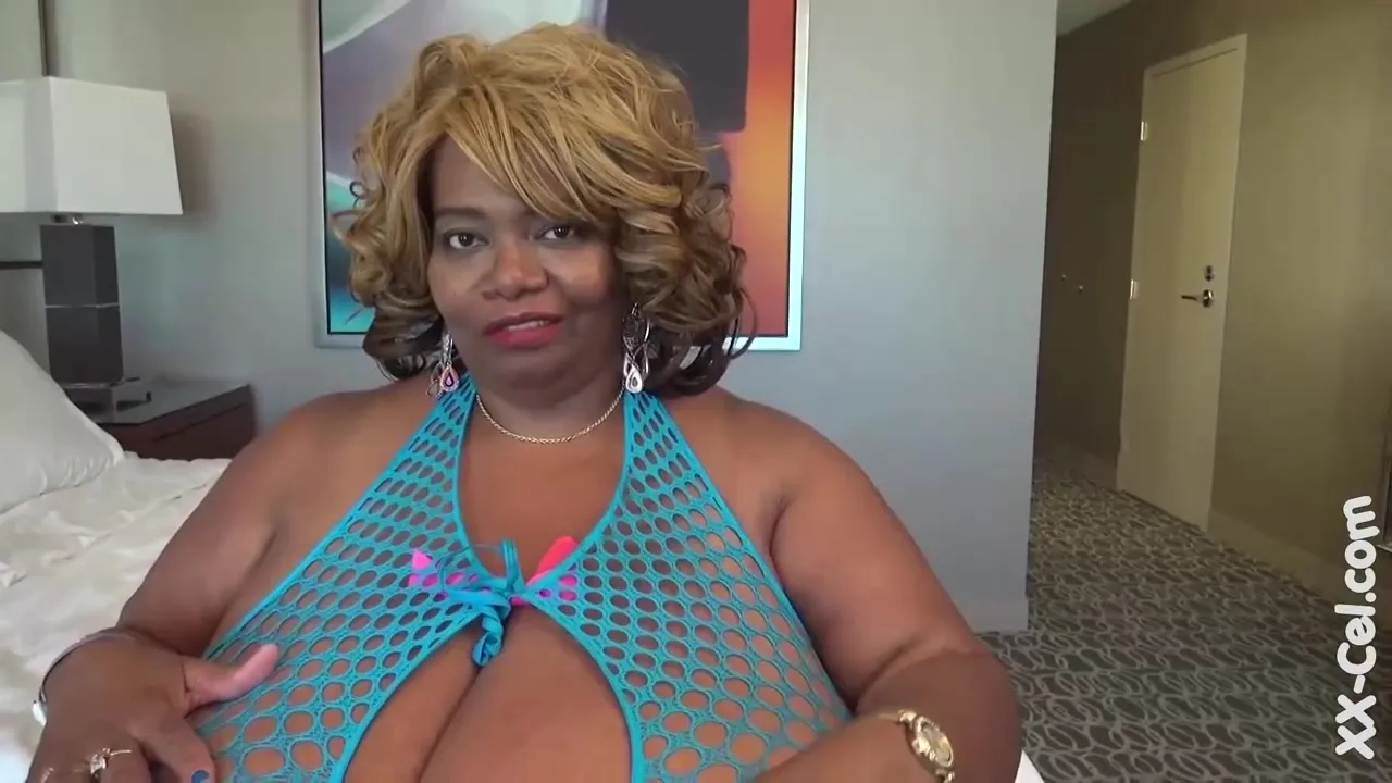 Free Fat, black woman with huge milk jugs, Norma Stitz decided to have sex with her neighbor Porn Video bild