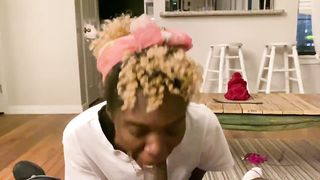 Afro whore in her feelings sucking dong