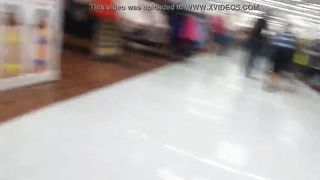 Black Teen Thot walking throughout Walmart
