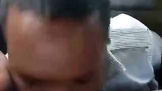 Jamaican police chap caught sucking corpulent cunt