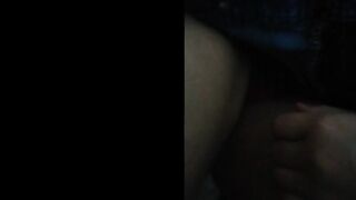 Mi Prima Venezolana acepta que le toque la snatch mientras estamos viendo una pelicula porno en medellin colombia