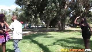 Amateur Ebony Beauty Getting Screwed Outdoors